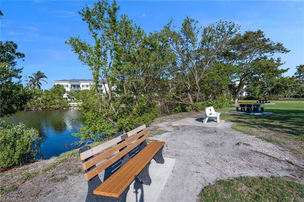 1950 Gulf Shore Blvd N 110 Property Photo 19