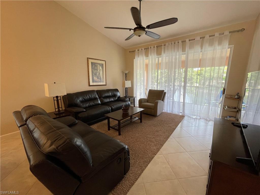 440 Wiggins Lake Ct 201 Property Photo 13