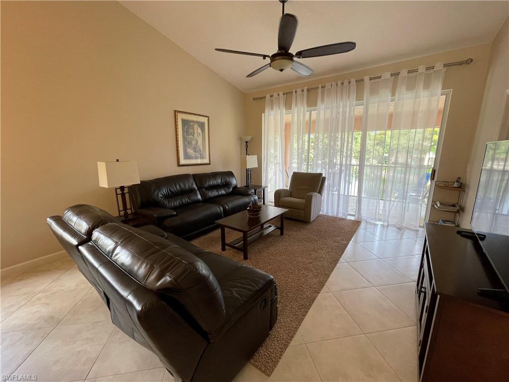 440 Wiggins Lake Ct 201 Property Photo 14