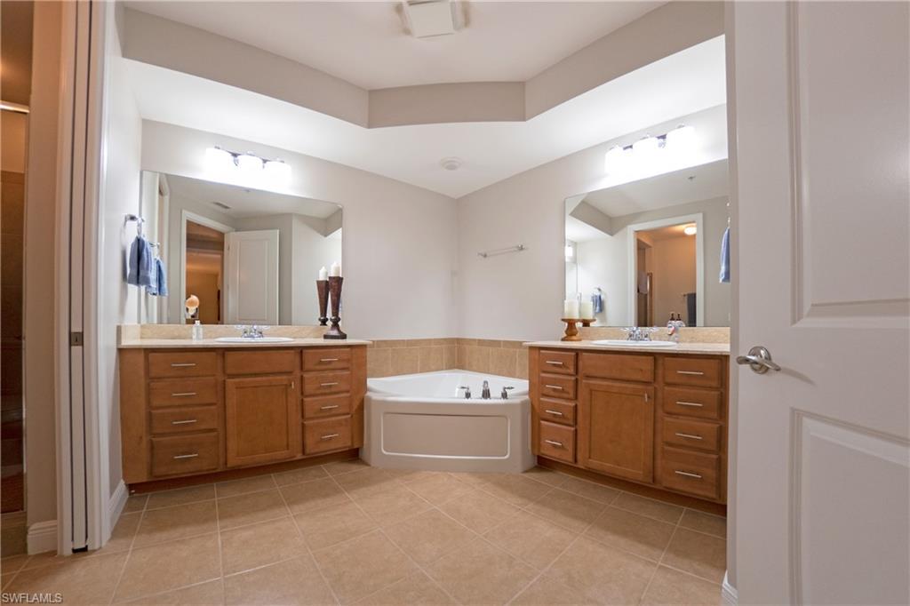 8000 Via Sardinia Way 5207 Property Photo 12