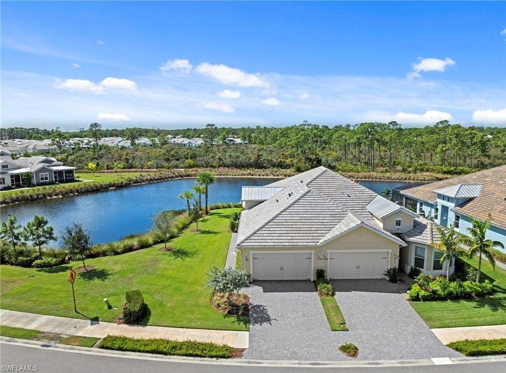 6933 Saona Ct Property Photo 4