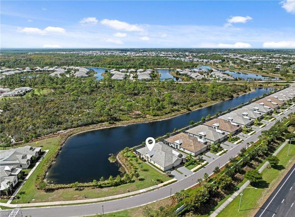 6933 Saona Ct Property Photo 6