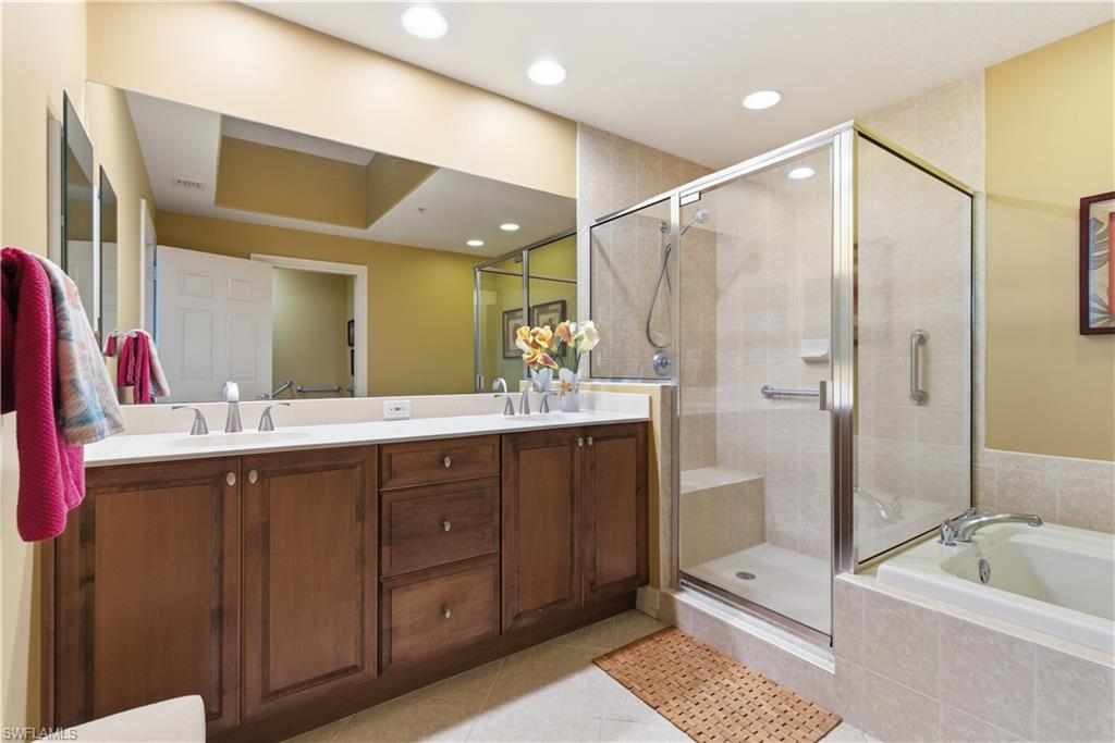 2748 Tiburon Blvd E C404 Property Photo 24