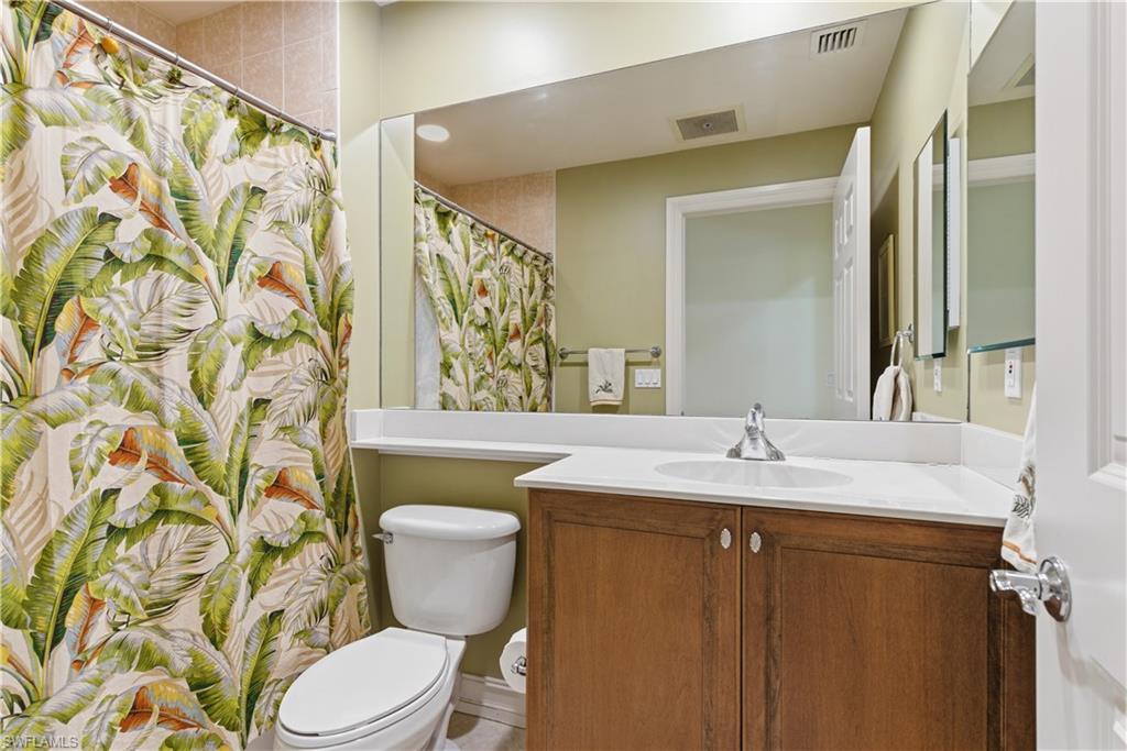 2748 Tiburon Blvd E C404 Property Photo 29