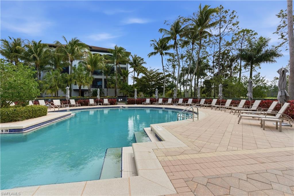 2748 Tiburon Blvd E C404 Property Photo 40