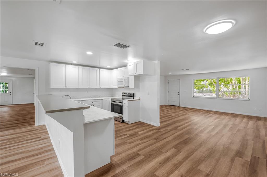 27255 Belle Rio Dr Property Photo 3