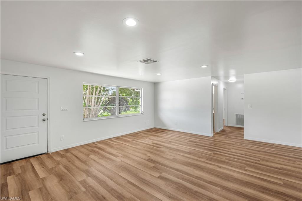27255 Belle Rio Dr Property Photo 10
