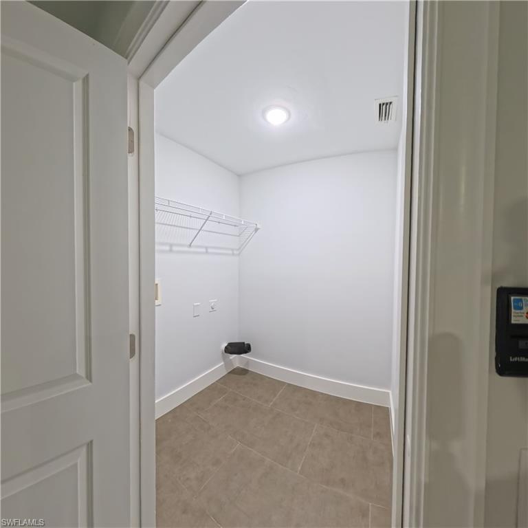 3904 11th St W Property Photo 13