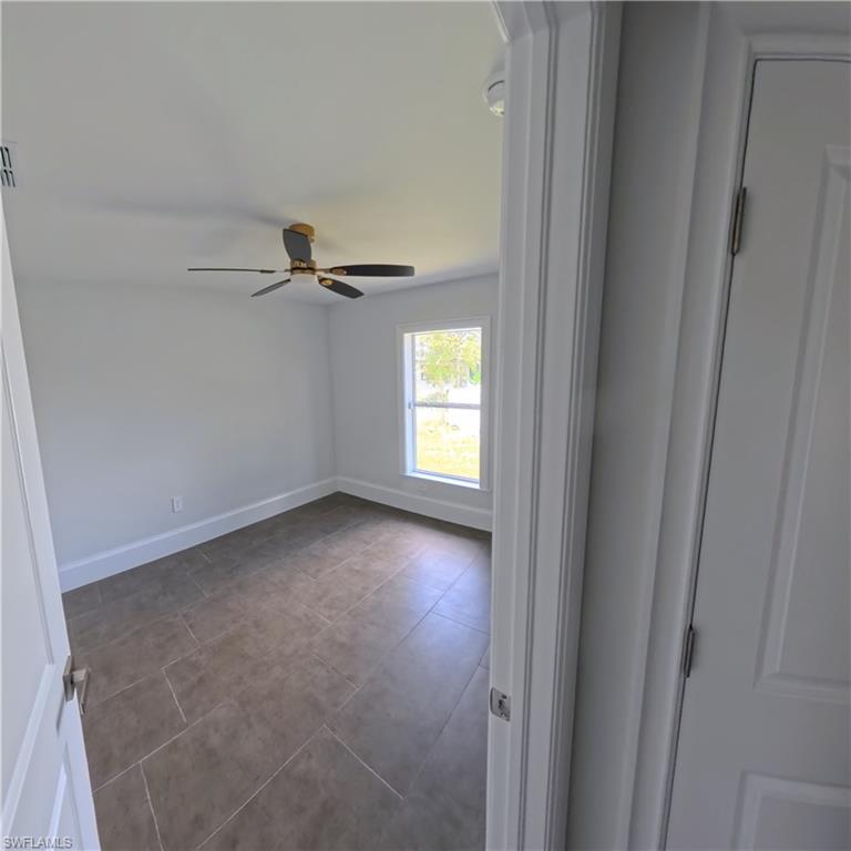 3904 11th St W Property Photo 16