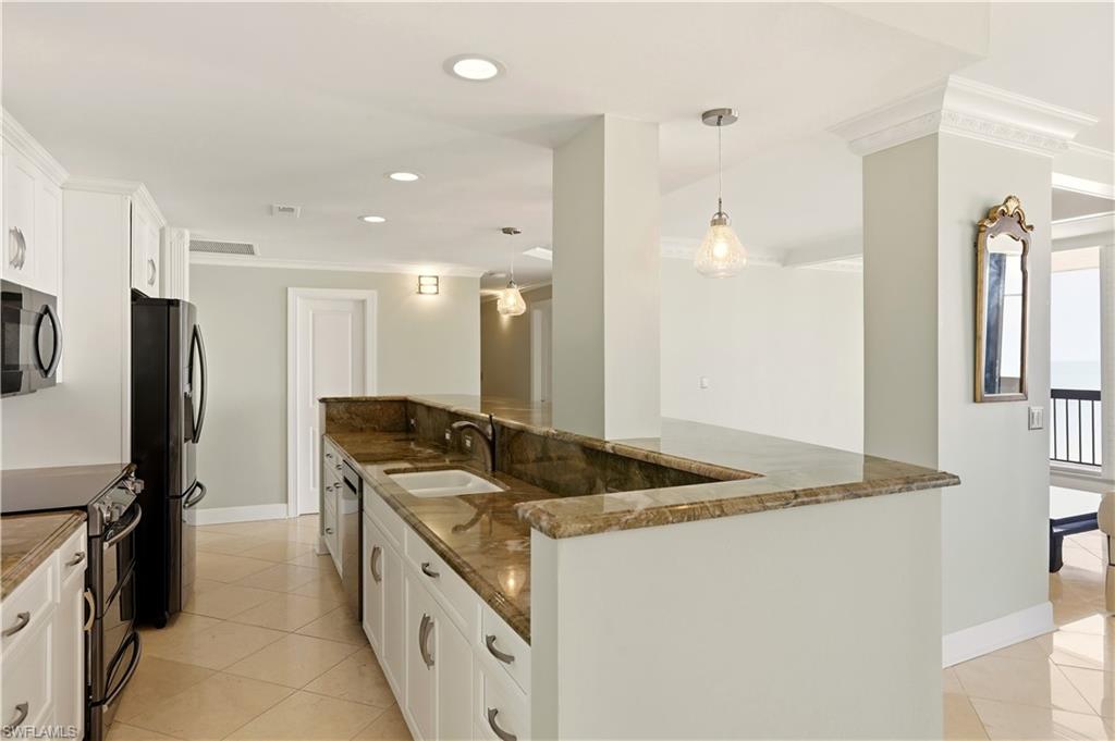 4001 Gulf Shore Blvd N Ph8 Property Photo 12