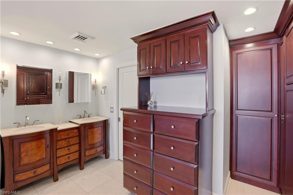 4001 Gulf Shore Blvd N Ph8 Property Photo 22
