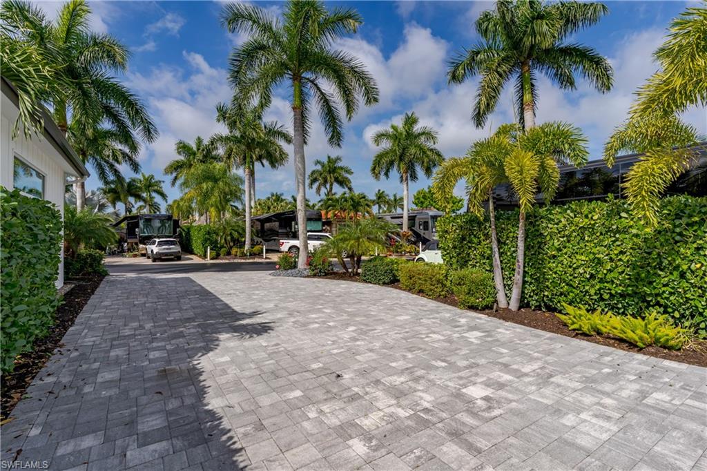 13550 Snapper Ln Property Photo 18