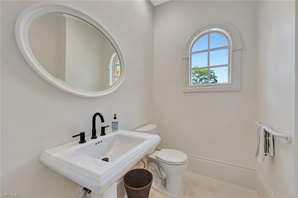 2052 Isla Vista Ln Property Photo 27