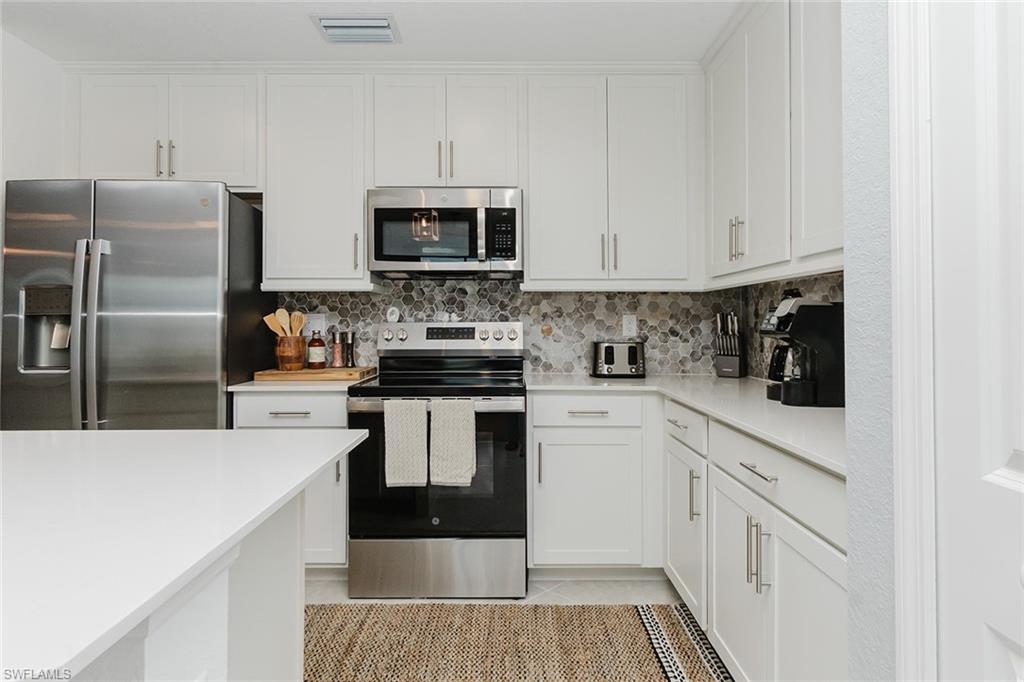 15375 Green Acres Ave 2211 Property Photo 13