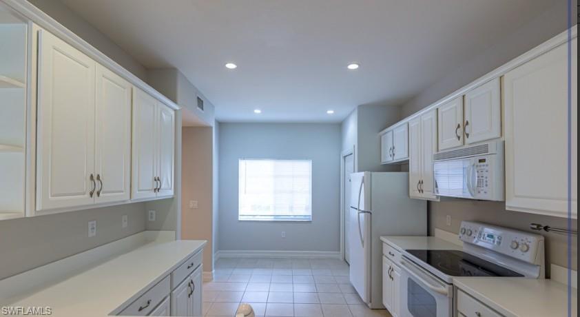 9113 Michael Cir 9 Property Photo 11