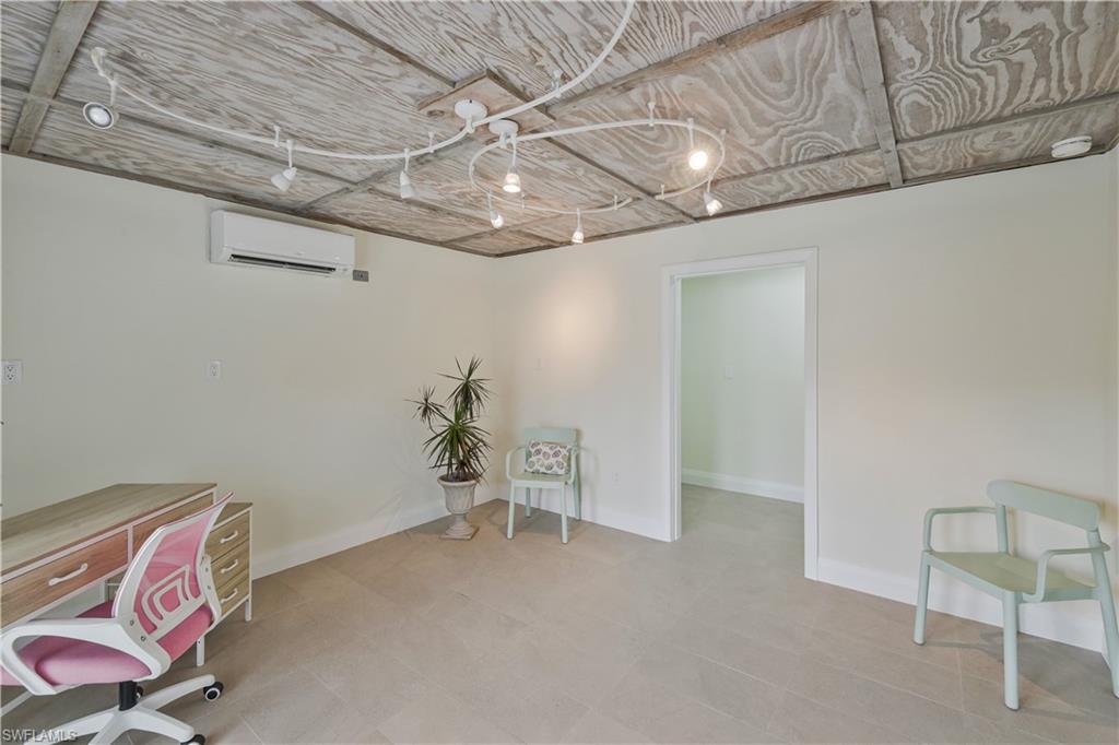 480 Oak Ave Property Photo 18