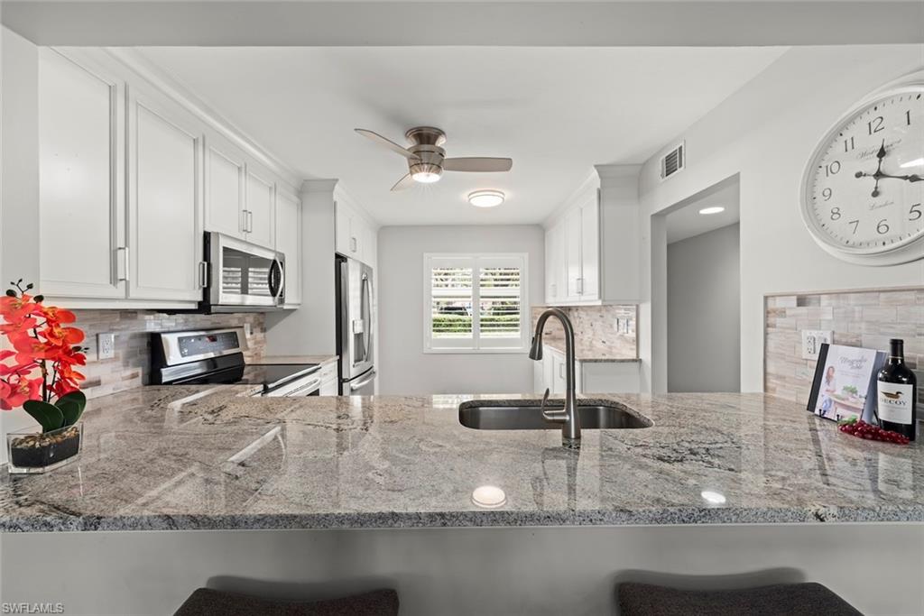 5965 Bloomfield CIR B104 Property Photo 1