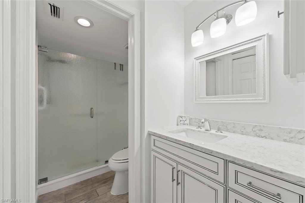 5965 Bloomfield Cir B104 Property Photo 6