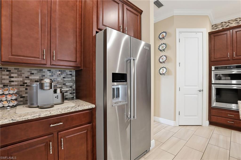 2303 Somerset Pl Property Photo 18