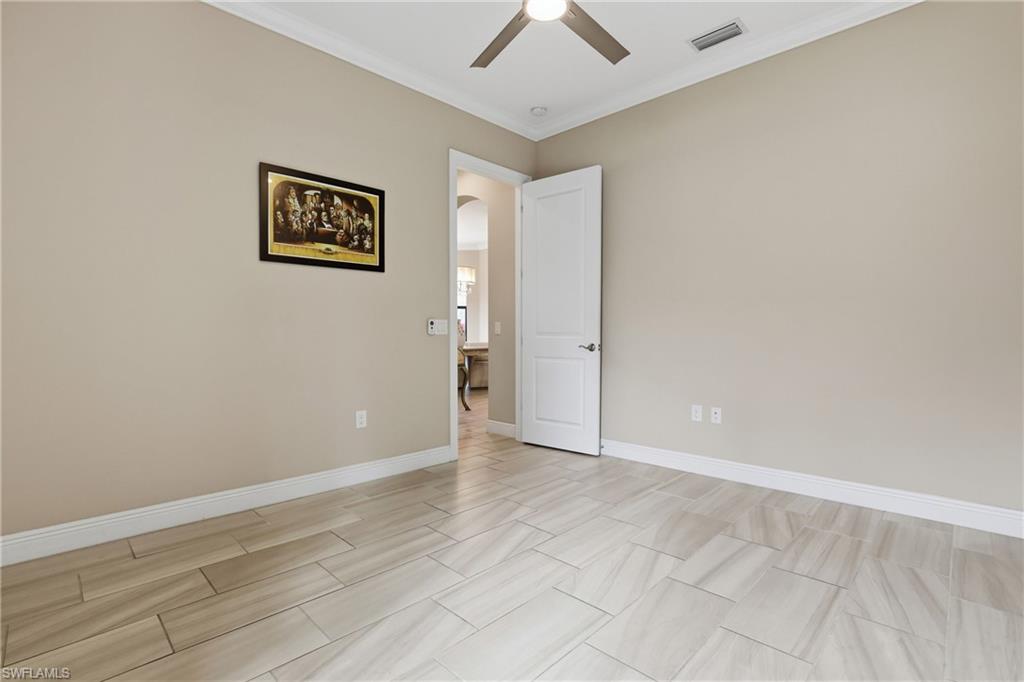 2303 Somerset Pl Property Photo 36