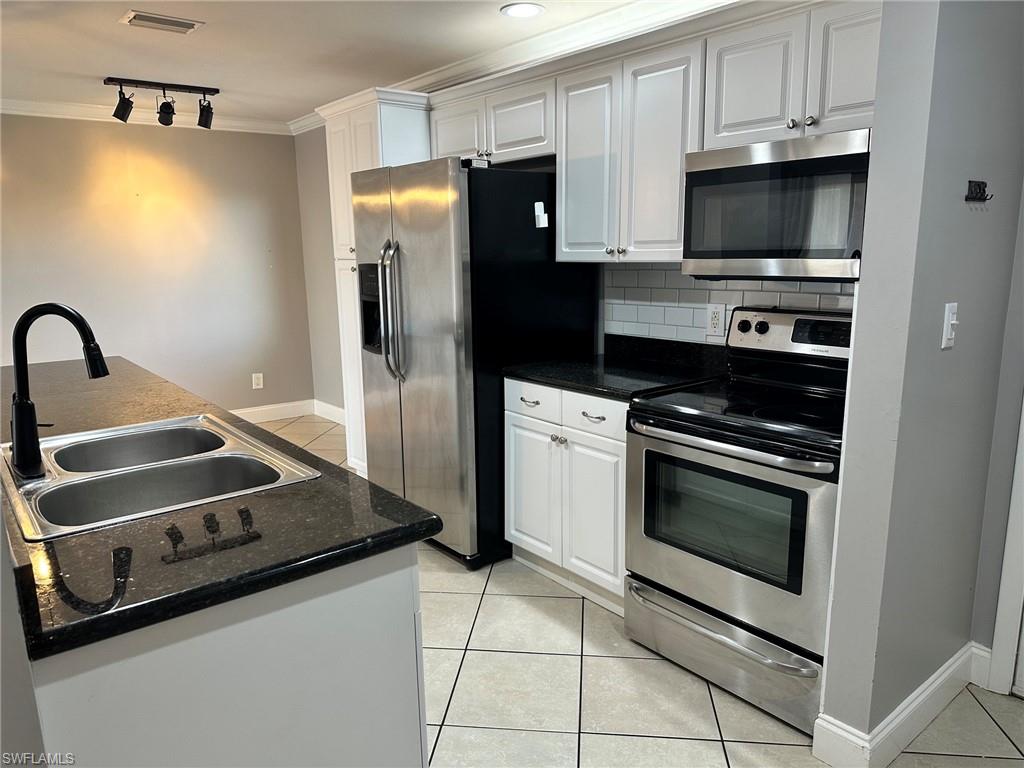 2366 Mall Dr 514 Property Photo 18