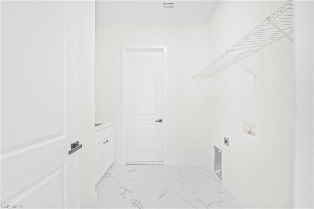 1226 5th Pl Property Photo 20