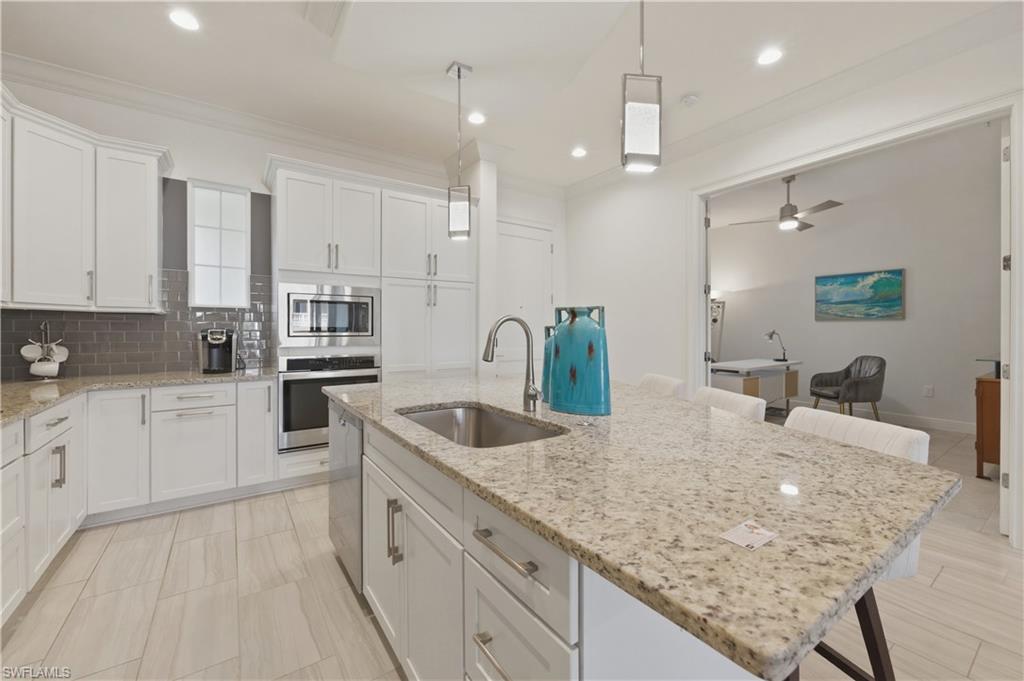 21450 Strada Nuova Cir A304 Property Photo 11