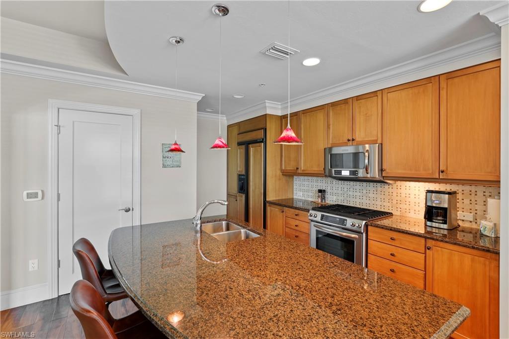 9115 Strada Pl 5307 Property Photo 8