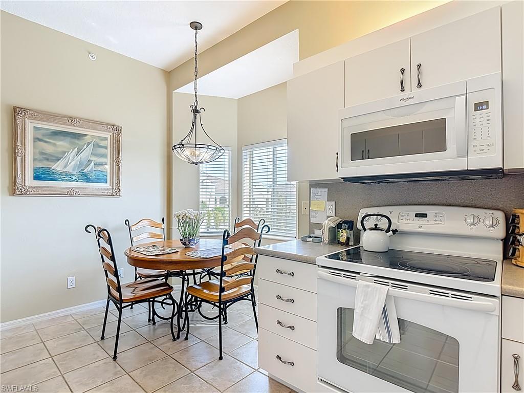 226011527 Property Photo 10