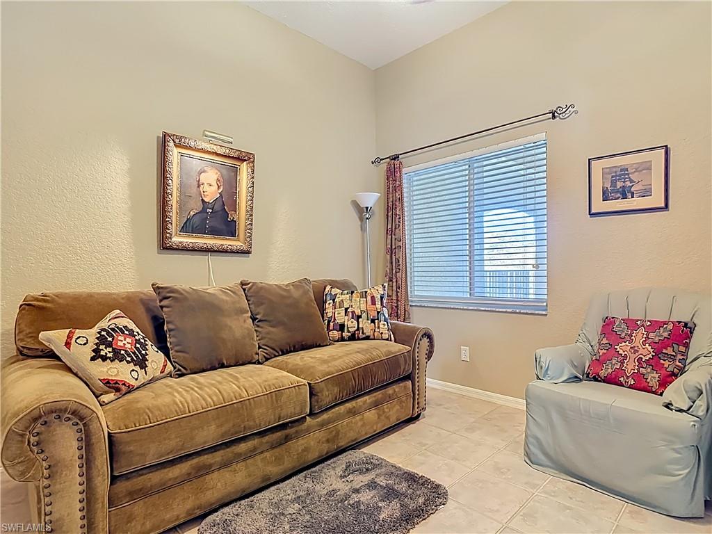 226011527 Property Photo 17