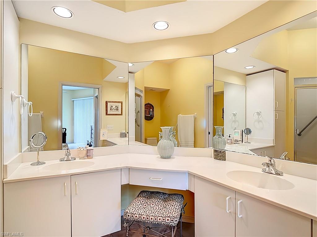 226011527 Property Photo 29