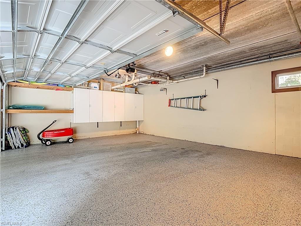 226011527 Property Photo 39