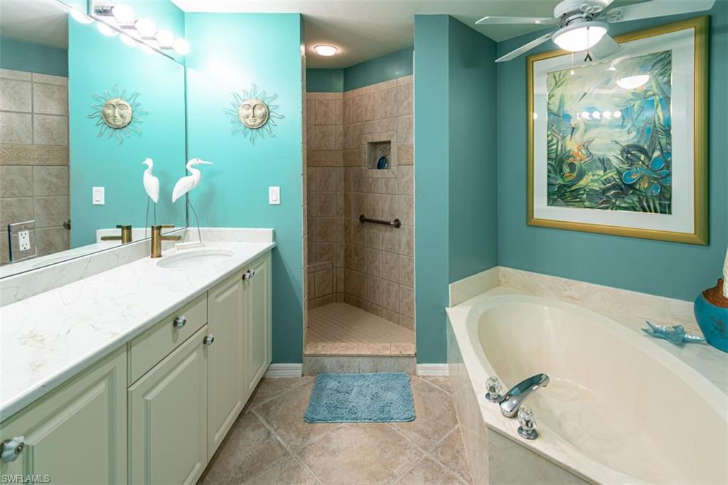 269 Vintage Bay Dr C7 Property Photo 26