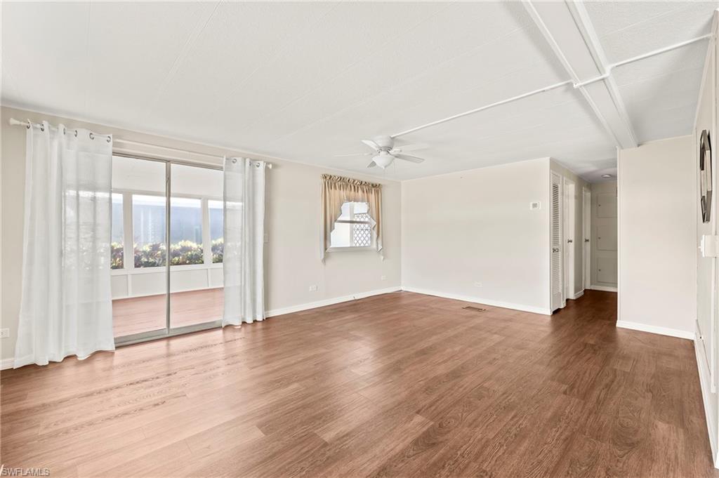 40 Le Mans Dr Property Photo 6