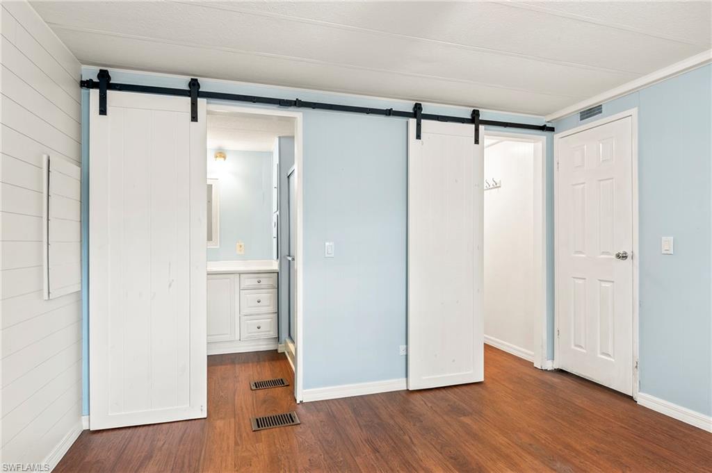 40 Le Mans Dr Property Photo 8