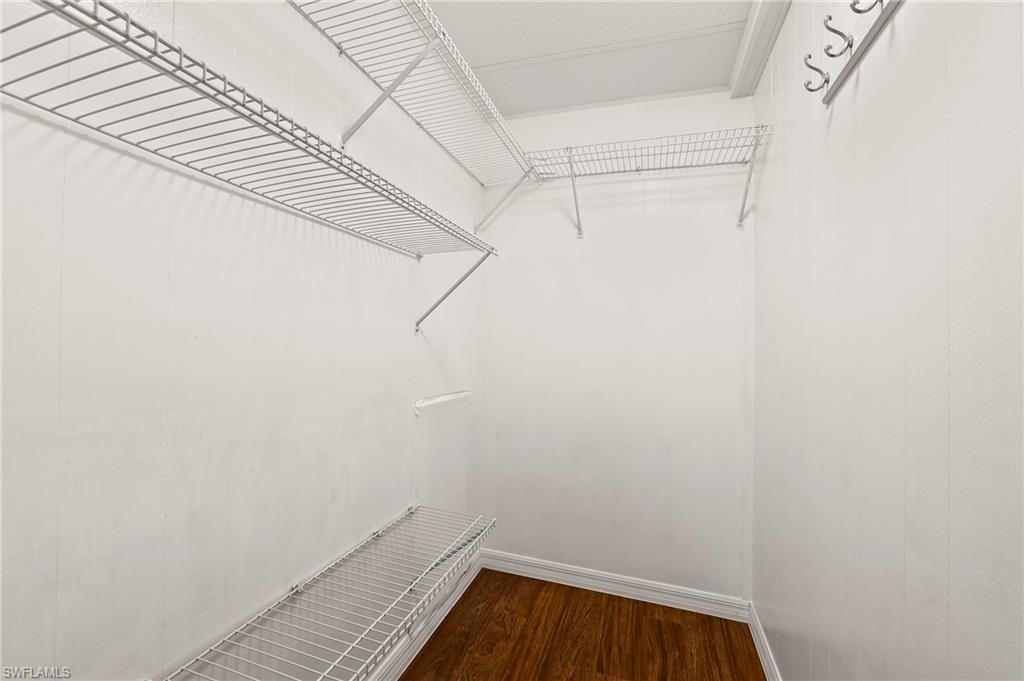 40 Le Mans Dr Property Photo 10
