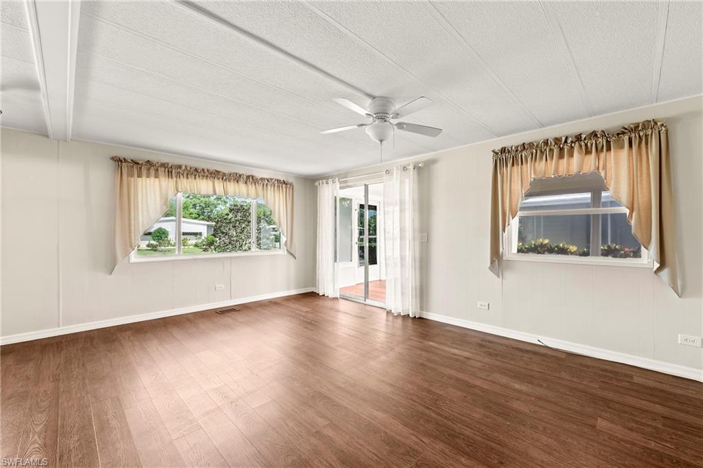 40 Le Mans Dr Property Photo 14
