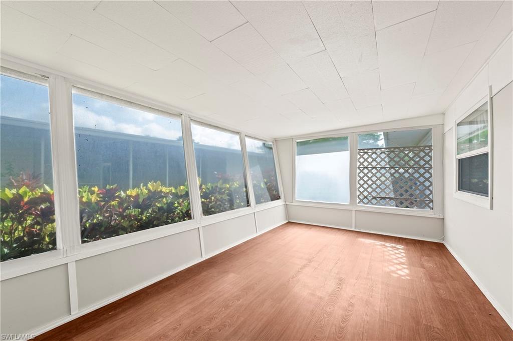 40 Le Mans Dr Property Photo 16