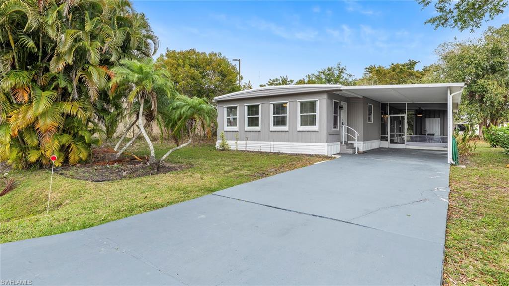 851 Manatee Rd Property Photo 2