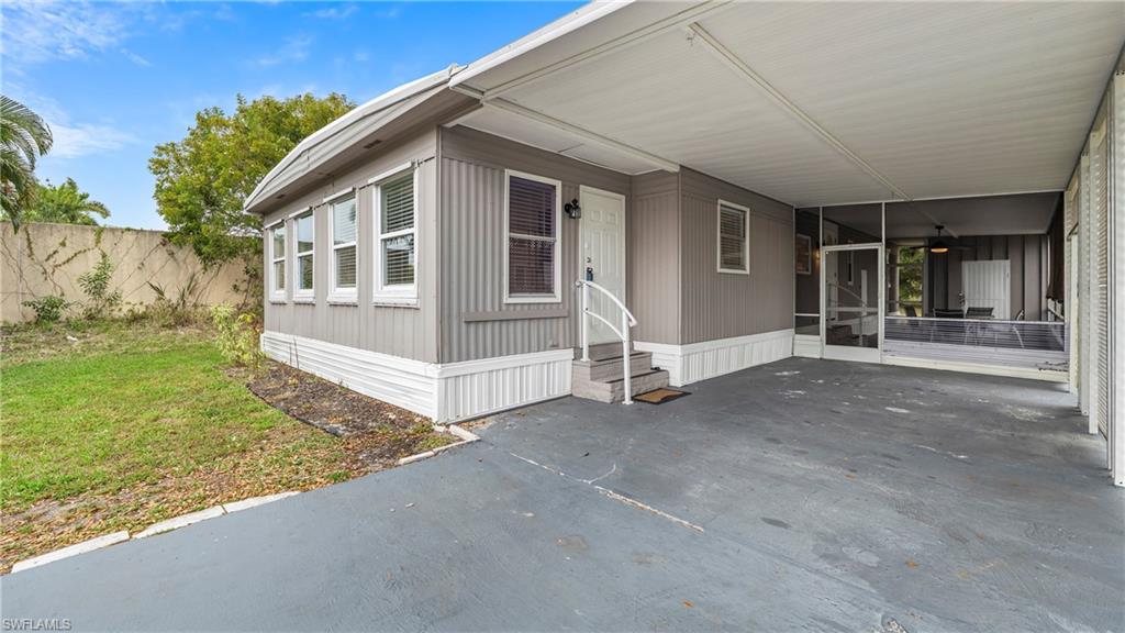 851 Manatee Rd Property Photo 3