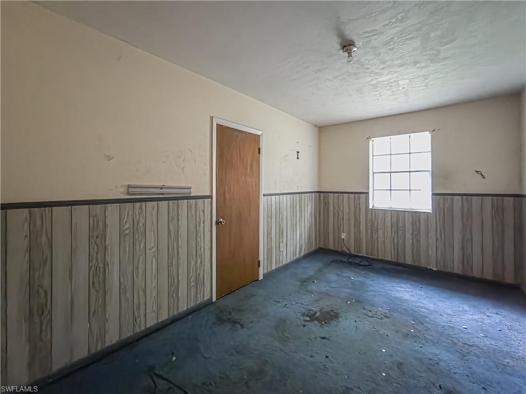 1103 1 St Property Photo 9