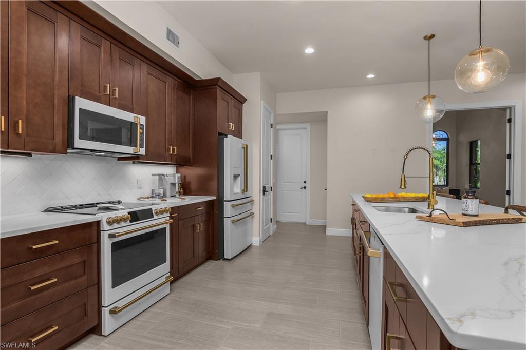 17210 Serengeti Cir Property Photo 11