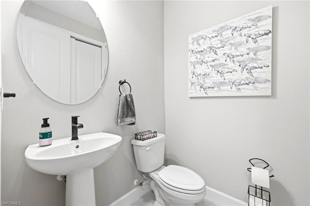 2094 Grove Dr Property Photo 20