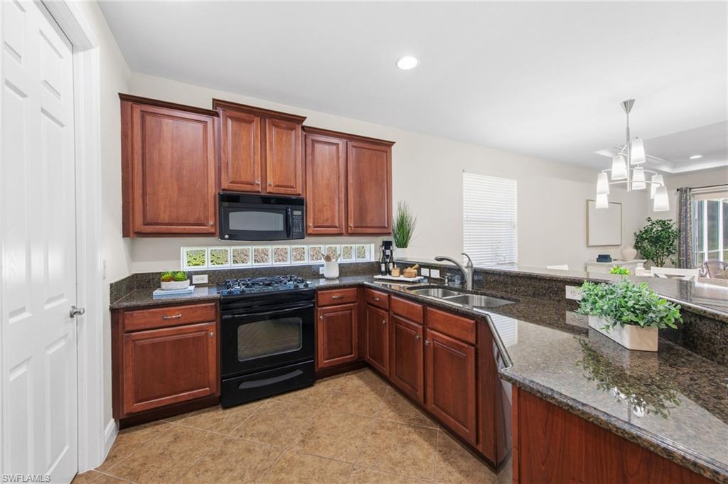 9213 Astonia Way Property Photo 16