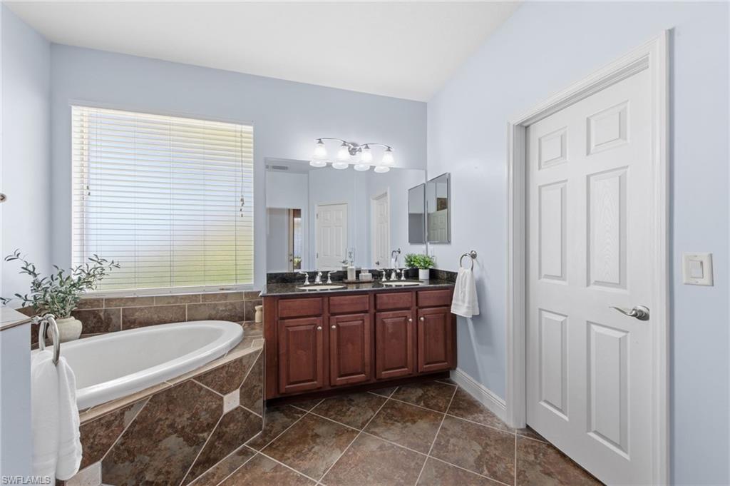 9213 Astonia Way Property Photo 30