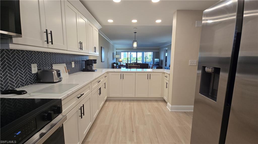 12945 Vanderbilt Dr 402 Property Photo 18