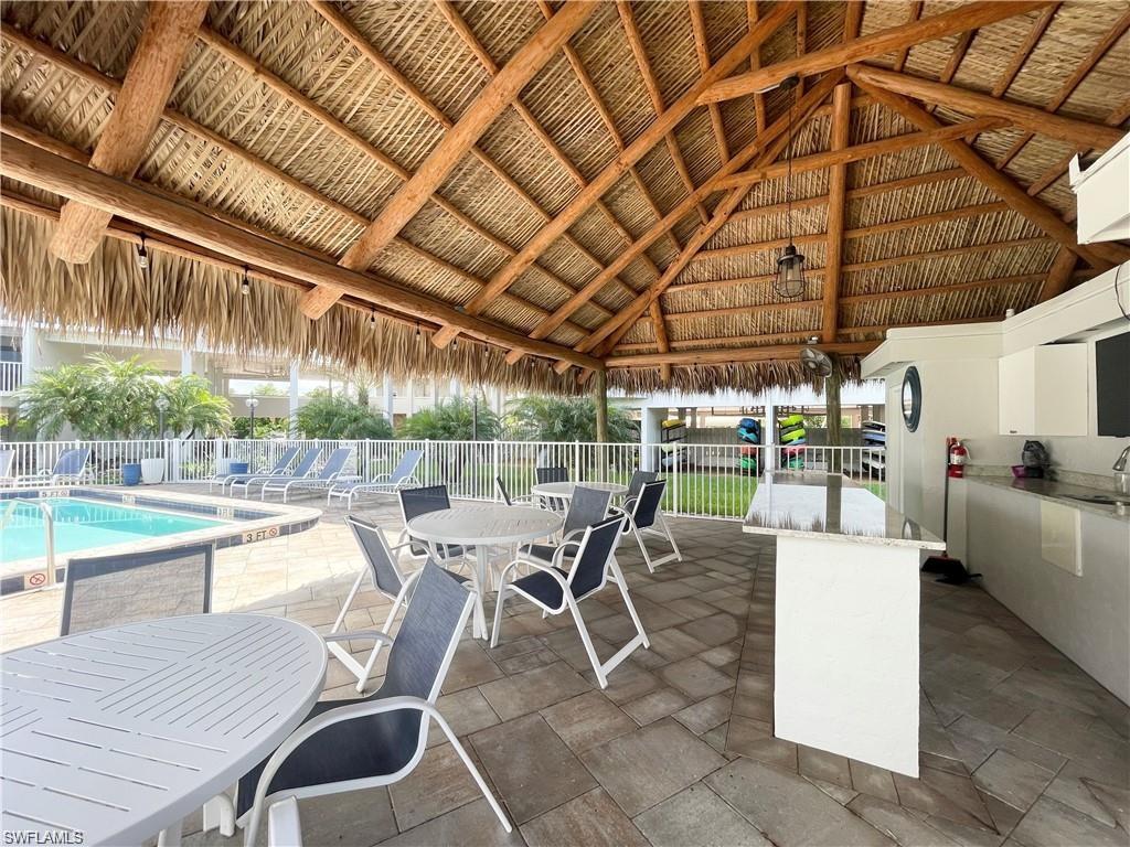 12945 Vanderbilt Dr 402 Property Photo 36