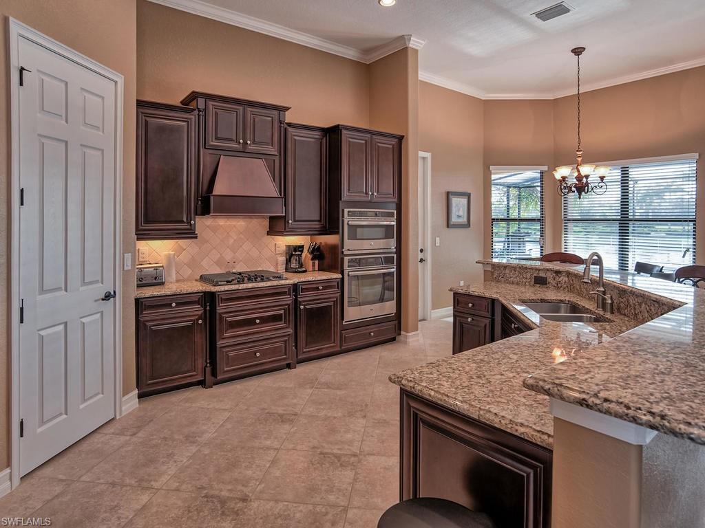 9634 Firenze Cir Property Photo 6
