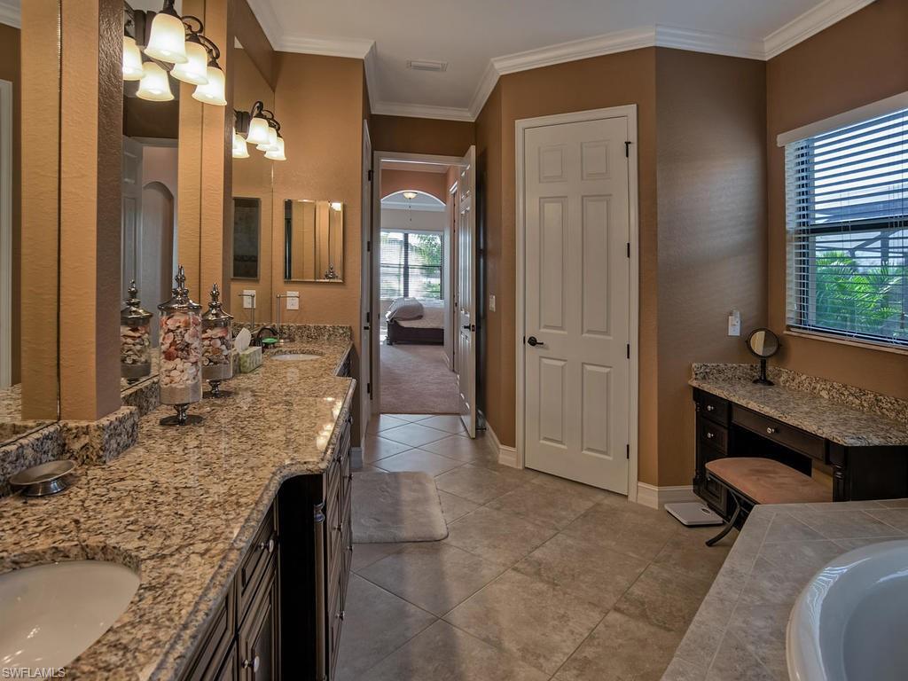 9634 Firenze Cir Property Photo 14