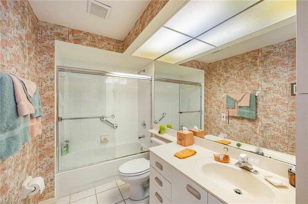 760 Waterford Dr 203 Property Photo 18